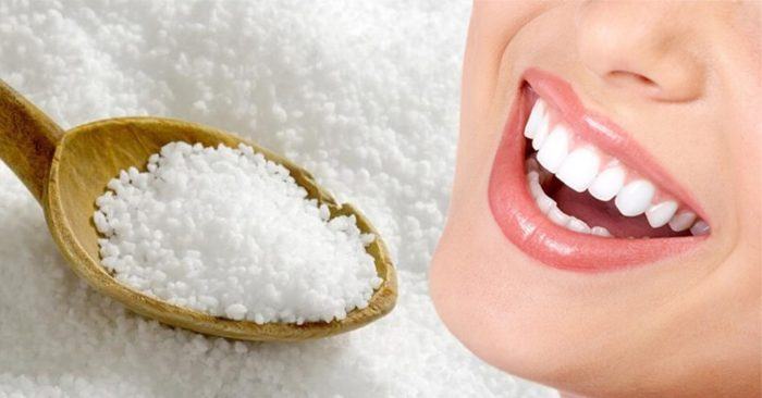 Cách làm trắng răng bằng muối